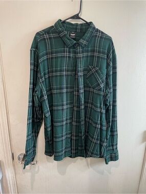 Oakley Green Plaid Button-Up Shirt